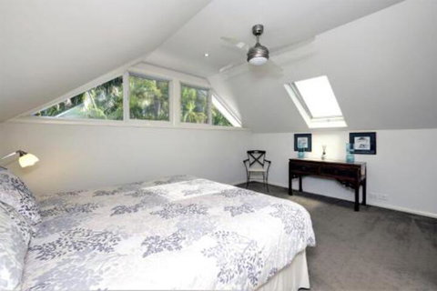 THE BEACH HOUSE - Kawana Tourism 4
