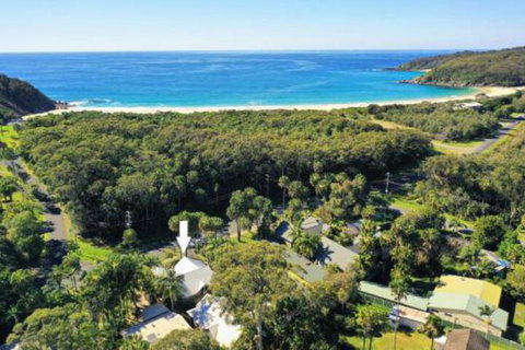 THE BEACH HOUSE - Kawana Tourism 7