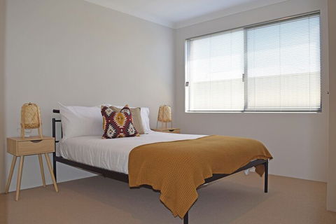 The Kingsley's Place Piara Waters - Kawana Tourism 2