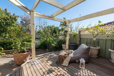 ULTRA SPACIOUS STYLISH HOME In PRESTONS SYDNEY - Kawana Tourism 5