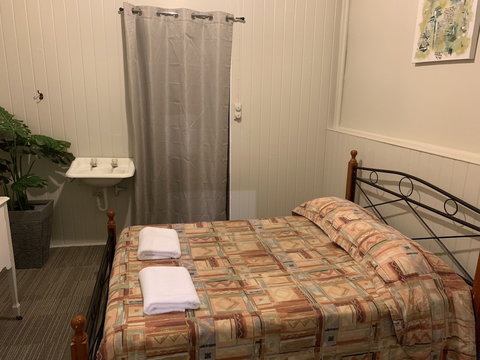 Biloela Hotel - Kawana Tourism 6