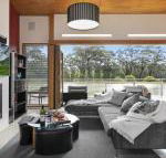 Casa sul lago quite simply a very special place - Kawana Tourism