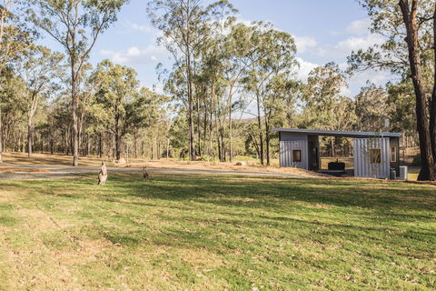 Tuckers Lane Boutique Accommodation - Kawana Tourism 4