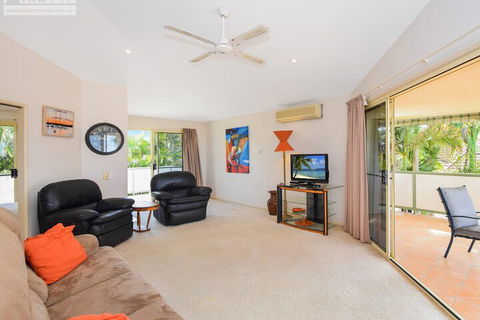 Fabulous Pet Friendly Family Home - 3 Carribean Court - Kawana Tourism 3