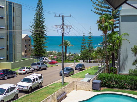 Levuka Unit 12 14 Moreton Pde - Kawana Tourism 5
