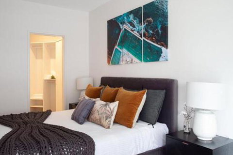 THE HYDEAWAY LUXE HYDE PARK CITY APARTMENT Hosted By LAbode Accommodation - Kawana Tourism 5