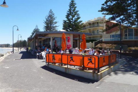 ULTIMA At The Bay Glenelg Absolute Beachfront - Kawana Tourism 5