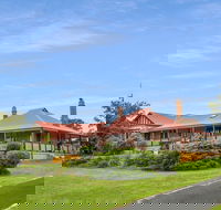 Magnificent Cotillion by Your Innkeeper - Kawana Tourism