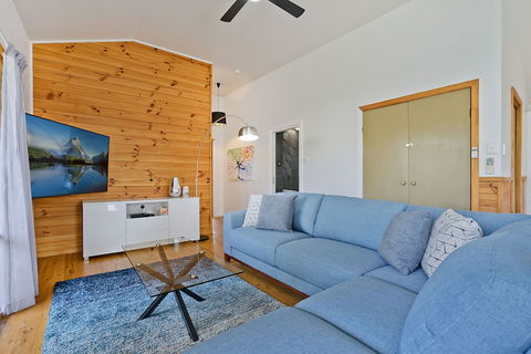 Newcastle Short Stay Apartments - Glebe Road Adamstown - Kawana Tourism 3