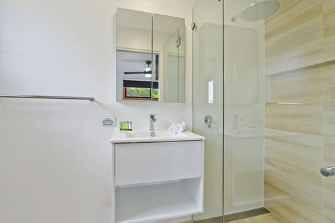 Newcastle Short Stay Apartments - Glebe Road Adamstown - Kawana Tourism 2