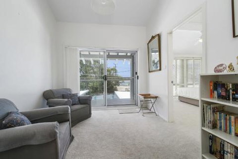 The Lake House With Swimming Pool - Kawana Tourism 5