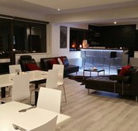 Trackers Falls Creek Lodge Accommodation - Kawana Tourism