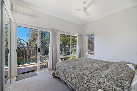 Jacana Sands 2 - 2/26 Jacana Street - Kawana Tourism 5