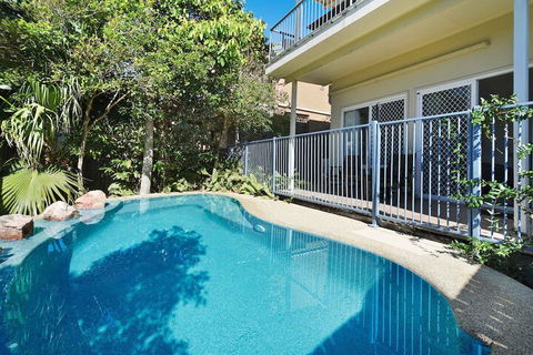 Jacana Sands 2 - 2/26 Jacana Street - Kawana Tourism 2