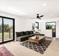 Spacious 2 Bedroom Townhouse in Southport - Kawana Tourism
