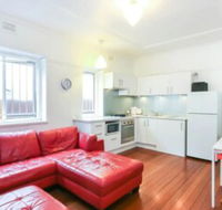 Quiet 1 Bedroom Apartment 5 Minutes From CBD - Kawana Tourism
