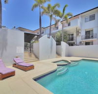 Airtrip Apartment on Russell St - Kawana Tourism