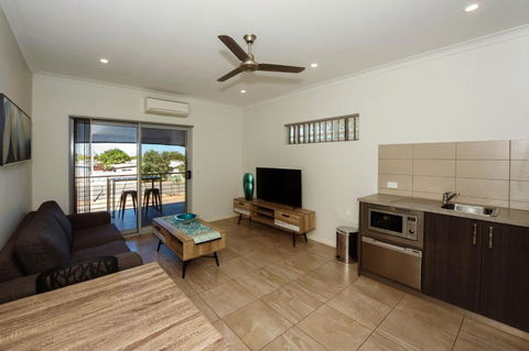 Latitude20 Searipple Rd - Kawana Tourism 2
