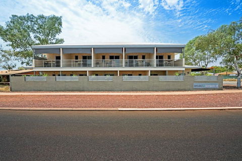 Latitude20 Searipple Rd - Kawana Tourism 6