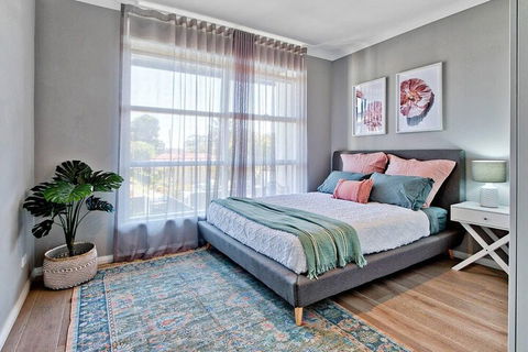2 Bedroom Apt With Balcony & Air Con In Plympton - Kawana Tourism 6