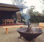 Bush  Beach Family Retreat - Kawana Tourism