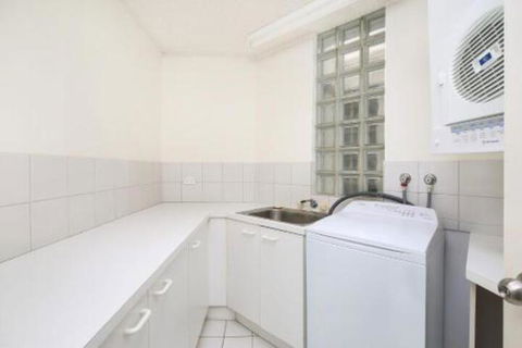 Wickham Cove Unit 10 45 Albert Street. Kings Beach - Kawana Tourism 4