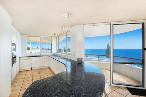 Wickham Cove Unit 10 45 Albert Street. Kings Beach - Kawana Tourism 6