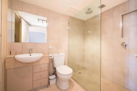 Moffat Breeze Unit 3 3 Moffat Street - Kawana Tourism 6