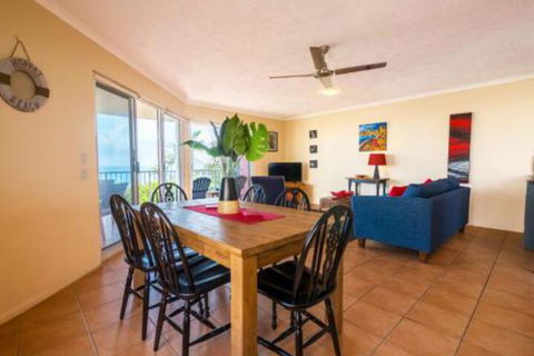 Moffat Breeze Unit 3 3 Moffat Street - Kawana Tourism 1