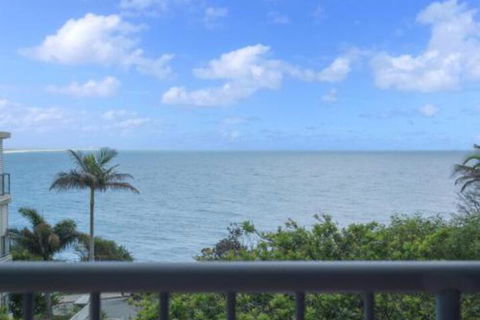 Moffat Breeze Unit 3 3 Moffat Street - Kawana Tourism 0