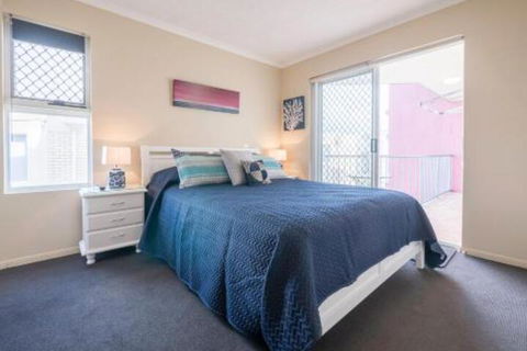 Moffat Breeze Unit 3 3 Moffat Street - Kawana Tourism 2