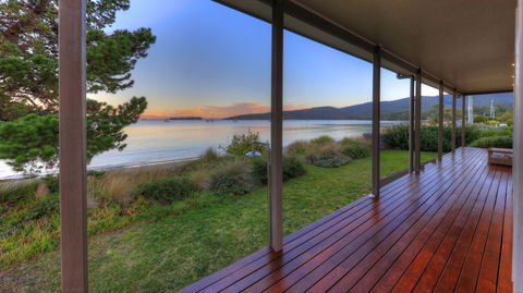 Tides Reach - Essentially Tas Dover - Kawana Tourism 3