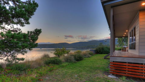Tides Reach - Essentially Tas Dover - Kawana Tourism 2