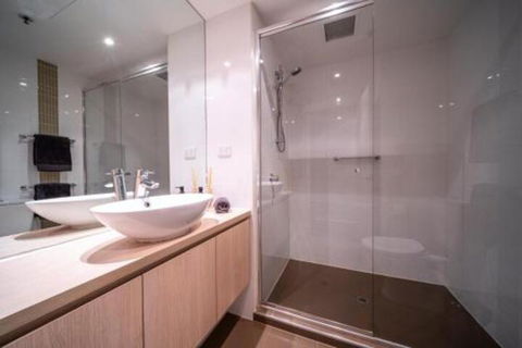 Bliss At Balfours Heart Of The CBD Wifi Nespresso Netflix - Kawana Tourism 7