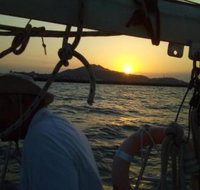 Casual fare sailing charters Townsville ocean living cruise - Kawana Tourism