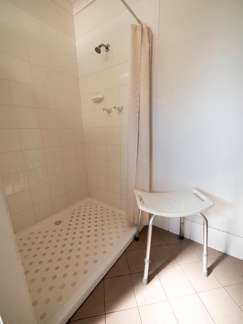 Great Western Travel Village - Kawana Tourism 3