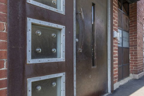 Fabulous Fitzroy Converted Warehouse - Kawana Tourism 1