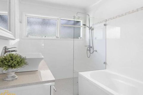 Morton Cottage At Lemon Tree - Kawana Tourism 7
