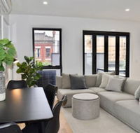 Brand New 2 Bed Apartment With Stunning City Views - Kawana Tourism