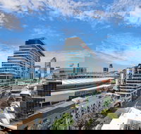 FARINA 1BDR Docklands Apartment - Kawana Tourism