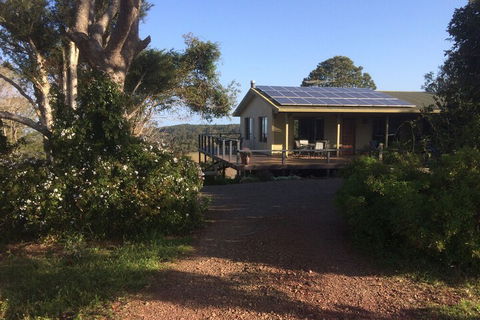 Maleny Mountain Retreat - Kawana Tourism 1