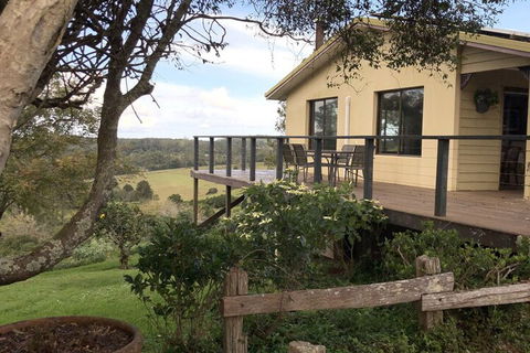 Maleny Mountain Retreat - Kawana Tourism 4