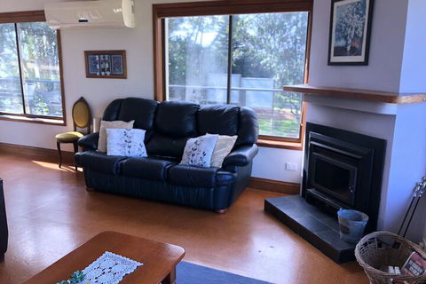 Maleny Mountain Retreat - Kawana Tourism 6