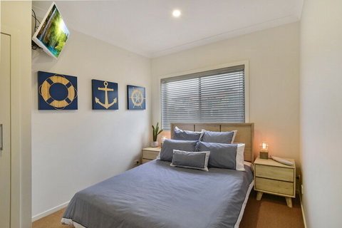 JoeAnne At Blue Bay Absolute Beachfront - Kawana Tourism 3