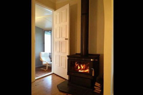 Explorers Holiday House - Kawana Tourism 6