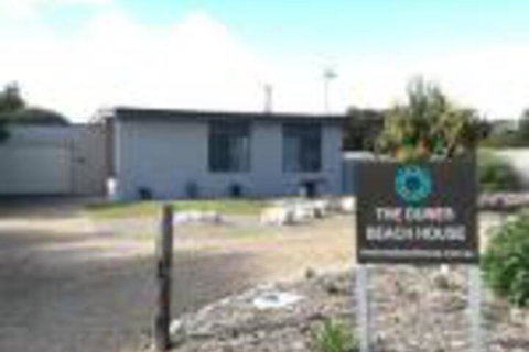 The Dunes Beach House - Kawana Tourism 0