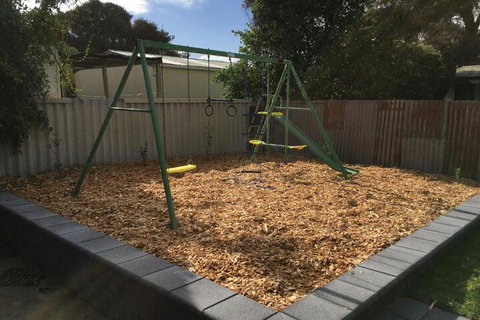 The Dunes Beach House - Kawana Tourism 4