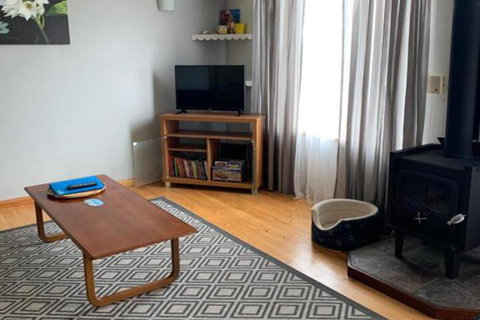 The Dunes Beach House - Kawana Tourism 3