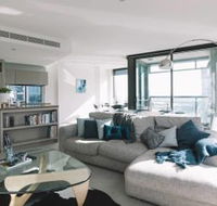 Experience Waterfront Luxury with Views - Kawana Tourism
