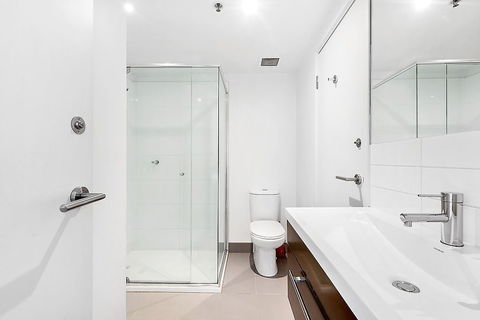 JOYCE, 1BDR Southbank Apartment - Kawana Tourism 4